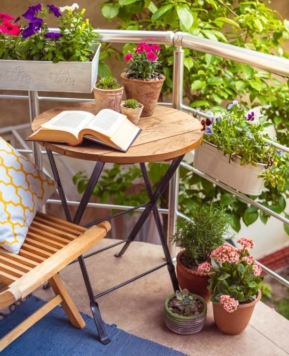 Mała powierzchnia to nie problem – rozwiązania, które zmieszczą się nawet na Twoim balkonie