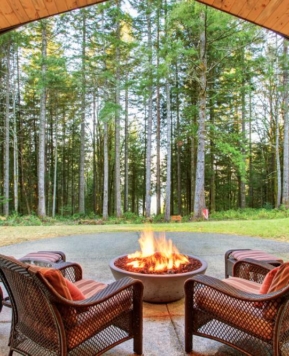 Hygge na tarasie – wykreuj swoją własną strefę komfortu