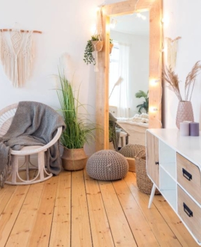 Wykorzystaj zestawy mebli ogrodowych także zimą! Ustaw je w salonie!