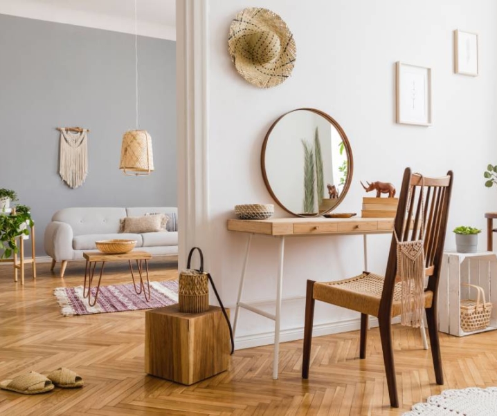 Co we wnętrzarskiej modzie piszczy? Trendy w urządzaniu wnętrz na 2021 rok