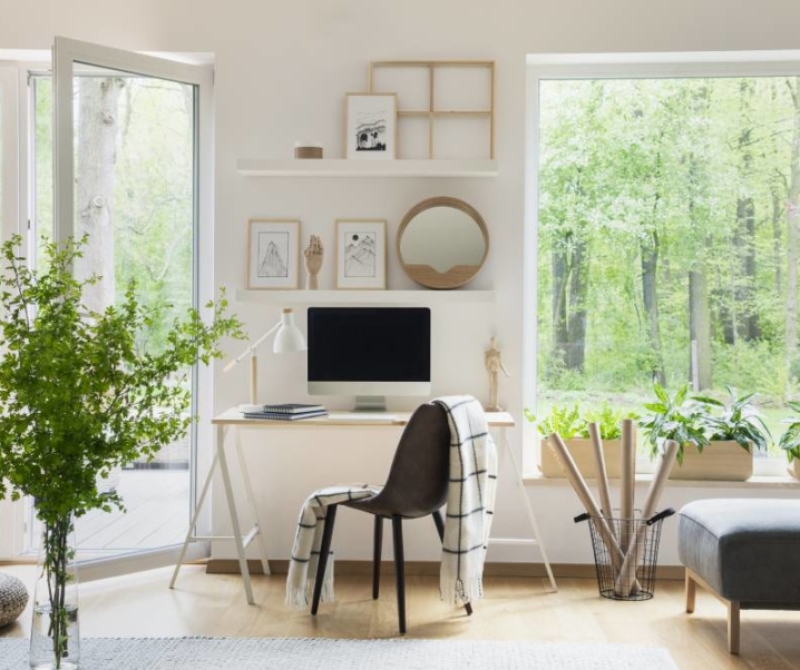 Parapet w salonie lub w sypialni – poznaj pomysły na jego aranżację