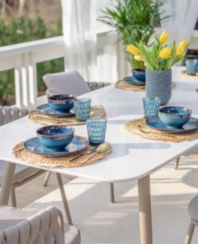 Aranżacje nowoczesnego tarasu – pomysł na taras przed domem